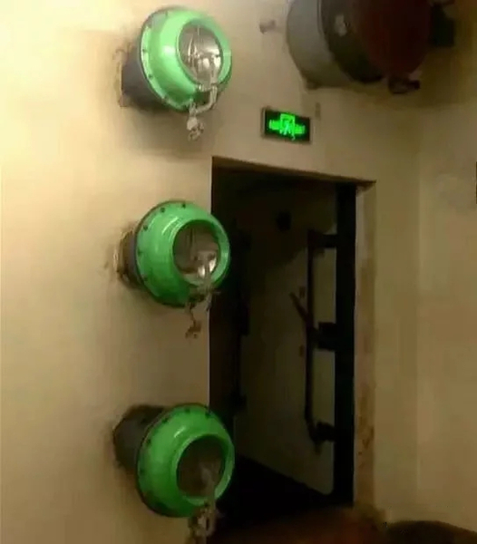 超压排气活门